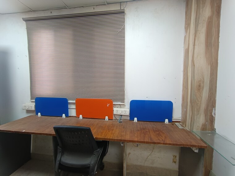Team Area, sector 2 Commercial Office Space 300 Sq.Ft. In Sector 2 Noida 9721739