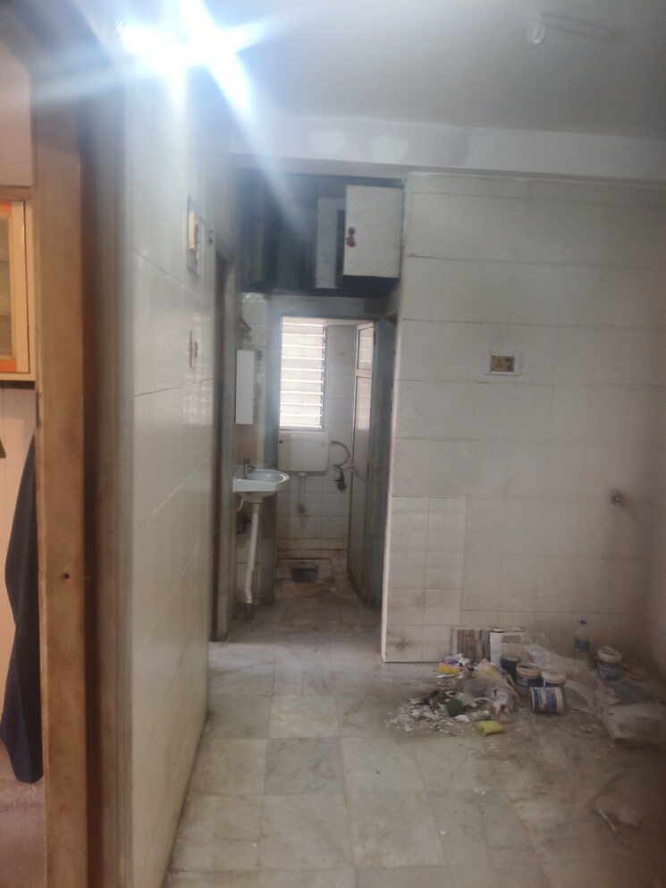 Bathroom, dedhia-golden-park-ii 2 Bedroom 810 Sq.Ft. Apartment In Kalyan West Thane 9721748