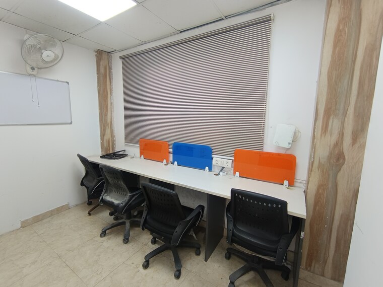 Team Area, sector 2 Commercial Office Space 300 Sq.Ft. In Sector 2 Noida 9721758