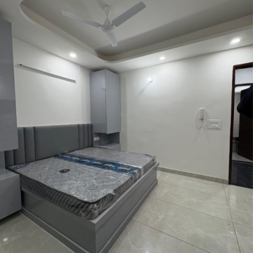 Bedroom in 1 RK Builder Floor at Huda Staff Colony, Sector 46 – for Rent