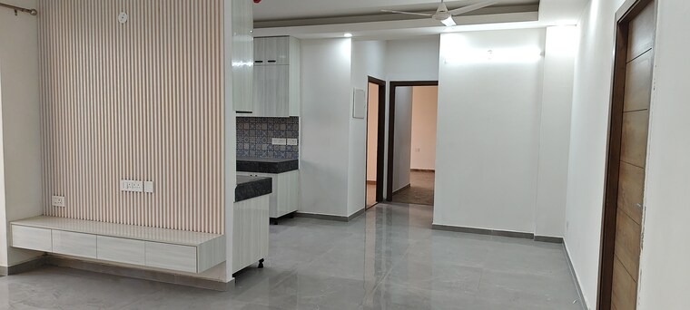 Room, tulip-yellow 3 Bedroom 1704 Sq.Ft. Apartment In Sector 69 Gurgaon 9721787