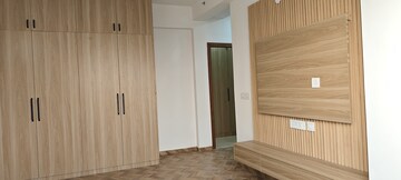 Room in 3 BHK Apartment at Tulip Yellow, Sector 69 – for Rent