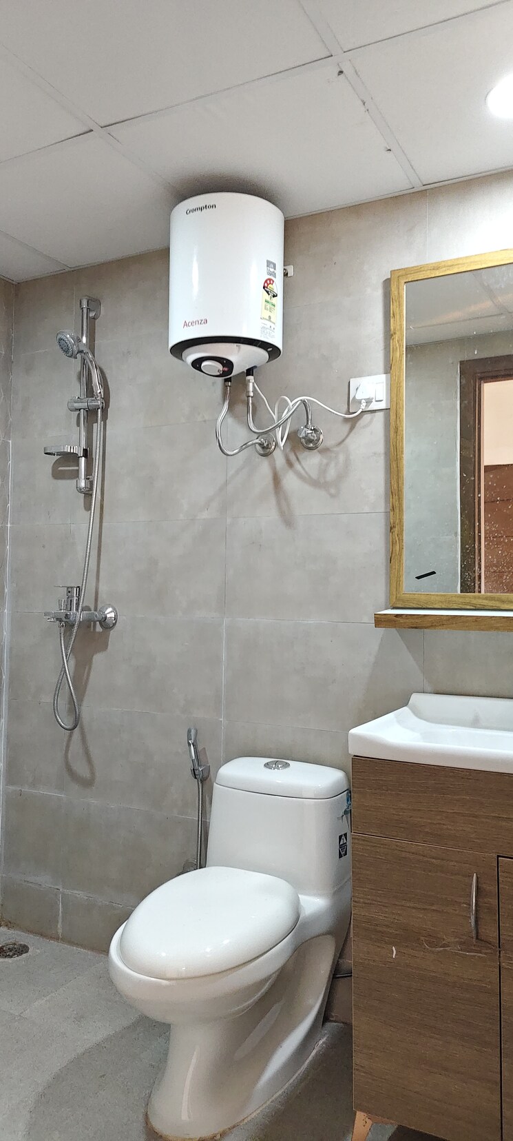 Bathroom, tulip-yellow 3 Bedroom 1704 Sq.Ft. Apartment In Sector 69 Gurgaon 9721787