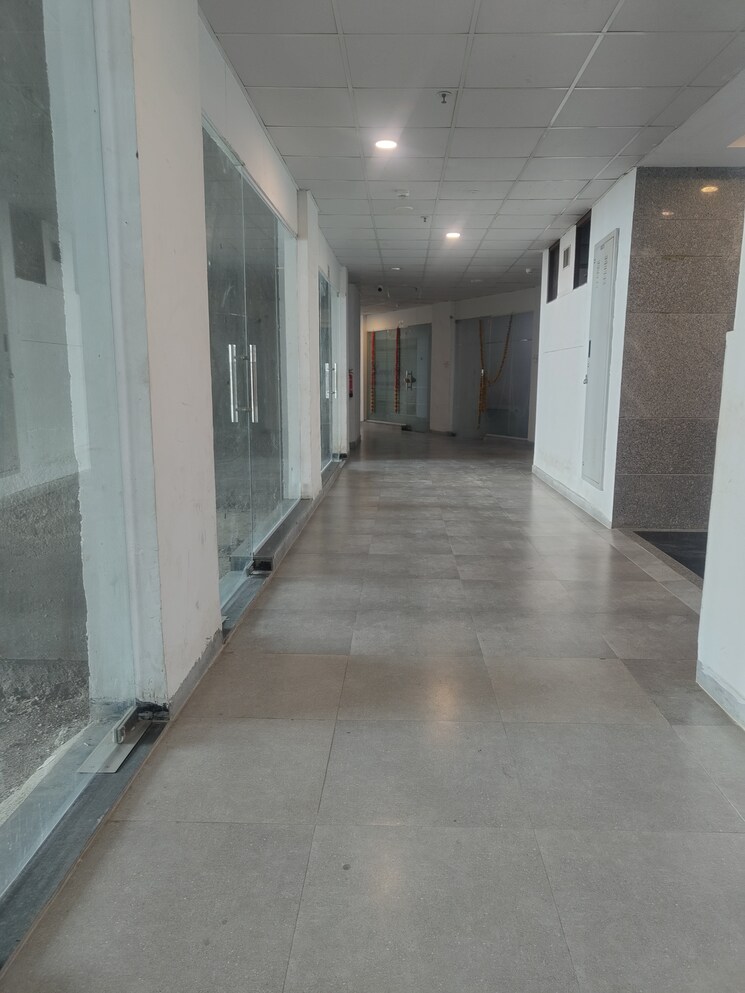 Common Area, dah-greentech-nx-one Commercial Office Space 856 Sq.Ft. In Tech Zone 4 Greater Noida Greater Noida 9721789