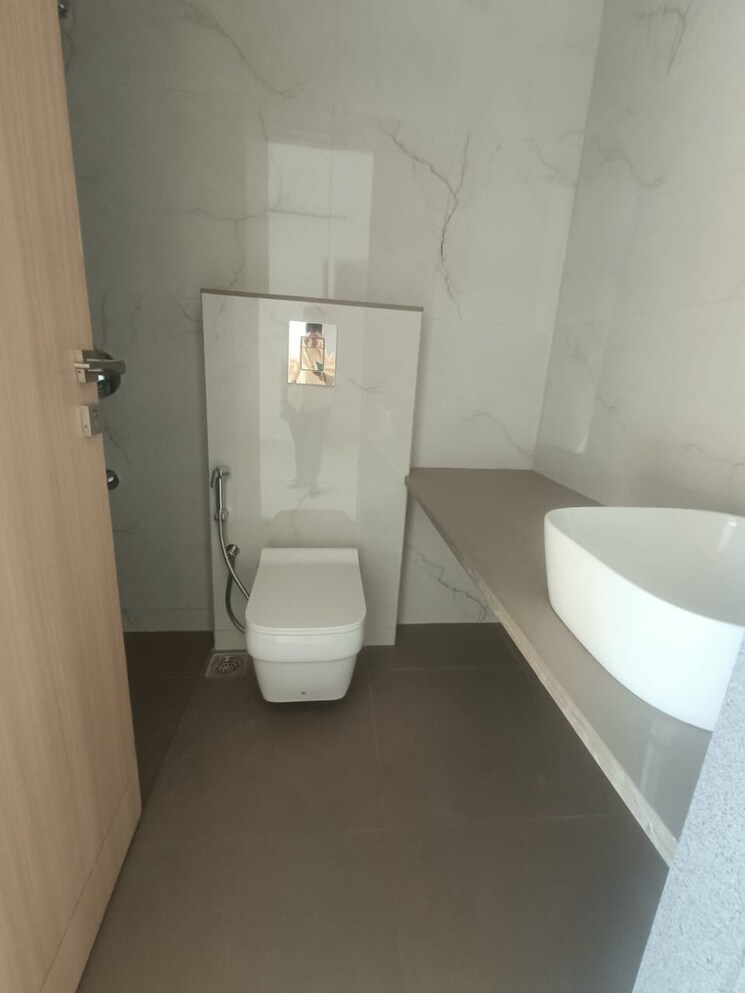 Bathroom, tricity-montview 3 Bedroom 903 Sq.Ft. Apartment In Sanpada Navi Mumbai 9721831