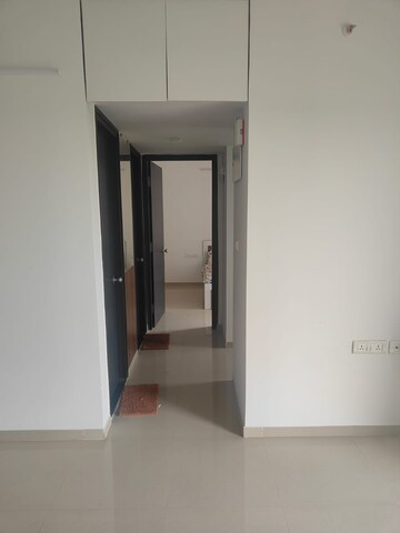 Room in 1 BHK Apartment at Shapoorji Pallonji Joyville, Virar West – for Rent