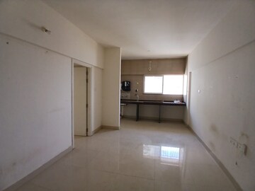 Room in 1 BHK Apartment at Gera Shrishti, Wagholi – for Rent