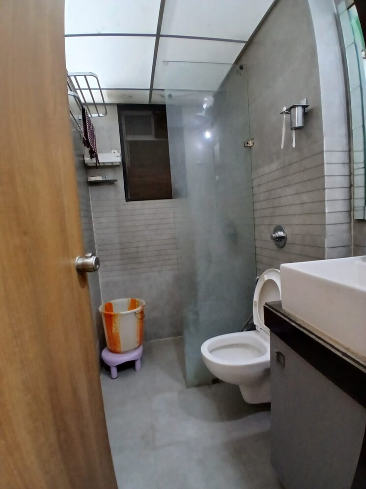 Bathroom, kohinoor-zen-estate 3 Bedroom 1060 Sq.Ft. Apartment In Kharadi Pune 9721853