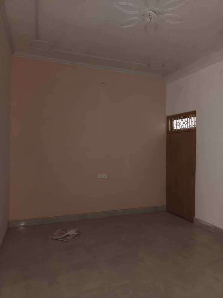 Room, kotwali 4 Bedroom 1200 Sq.Ft. Independent House In Kotwali Varanasi 9721844