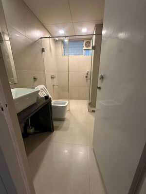 Bathroom in 2 BHK Apartment at Metropolitan CHS, Pali Hill – for Rent
