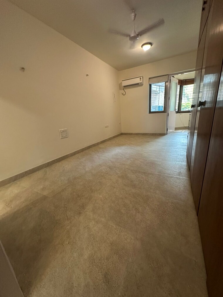 Room, metropolitan-chs 2 Bedroom 1200 Sq.Ft. Apartment In Pali Hill Mumbai 9721864