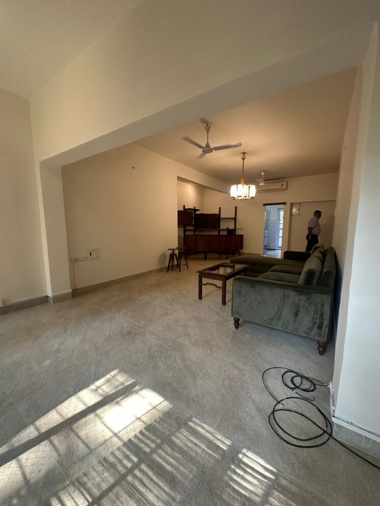 Living Room, metropolitan-chs 2 Bedroom 1200 Sq.Ft. Apartment In Pali Hill Mumbai 9721864