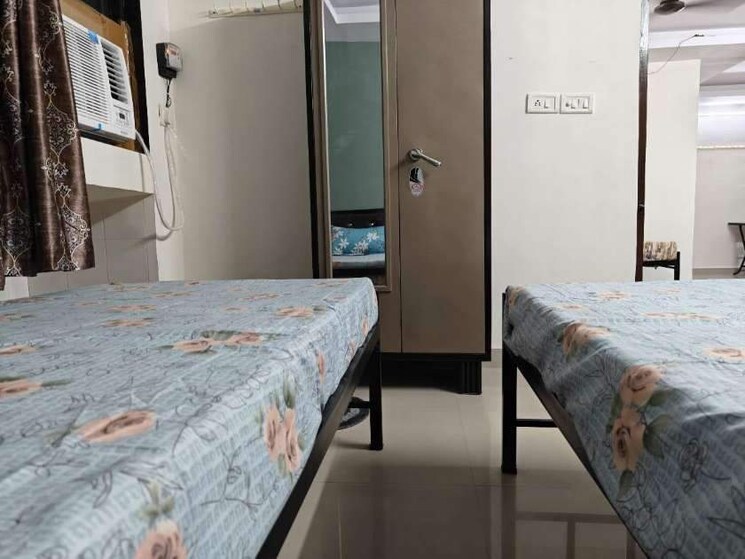 Room, kanjurmarg east Pg For Boys & Girls In Kanjurmarg East 9721874