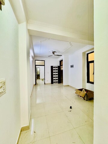 2 BHK Builder Floor For Rent in Saket