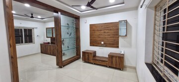 Room in 2 BHK Builder Floor at Kondapur – for Rent