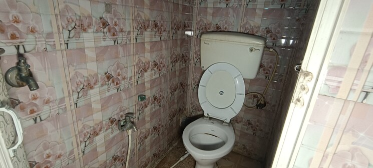 Attached Bathroom, kaikhali 3 Bedroom 1150 Sq.Ft. Independent House In Kaikhali Kolkata 9721975