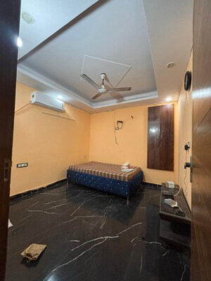 Living Room in 2 BHK Builder Floor at Palm Residency Chhatarpur, Chattarpur – for Rent