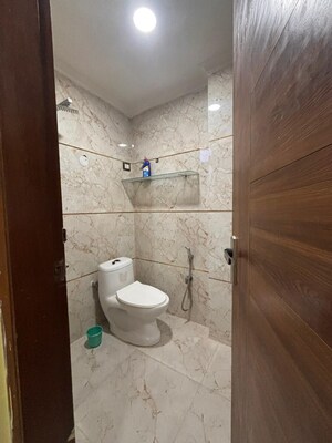 Bathroom in 2 BHK Builder Floor at Palm Residency Chhatarpur, Chattarpur – for Rent