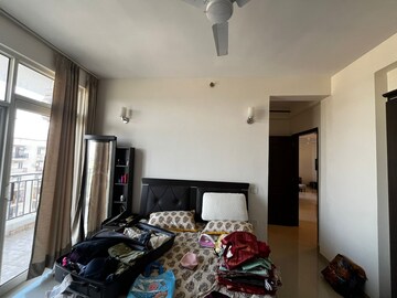 Bedroom in 3 BHK Apartment at Omaxe Waterscapes, Gomti Nagar – for Rent