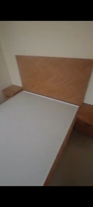 Master Bedroom in 3 BHK Apartment at Andheri West – for Rent