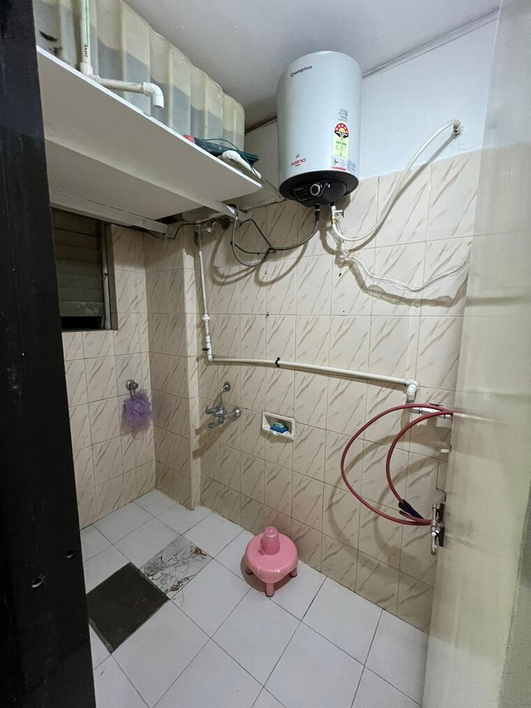 Bathroom, karan-park 1 Bedroom 530 Sq.Ft. Apartment In Wadgaon Sheri Pune 9722064