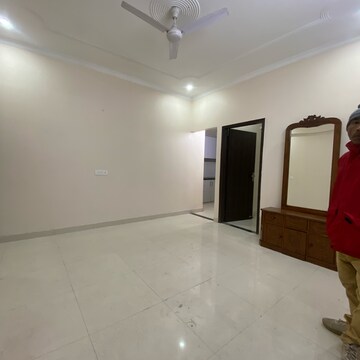 1 BHK Builder Floor For Rent in Chattarpur