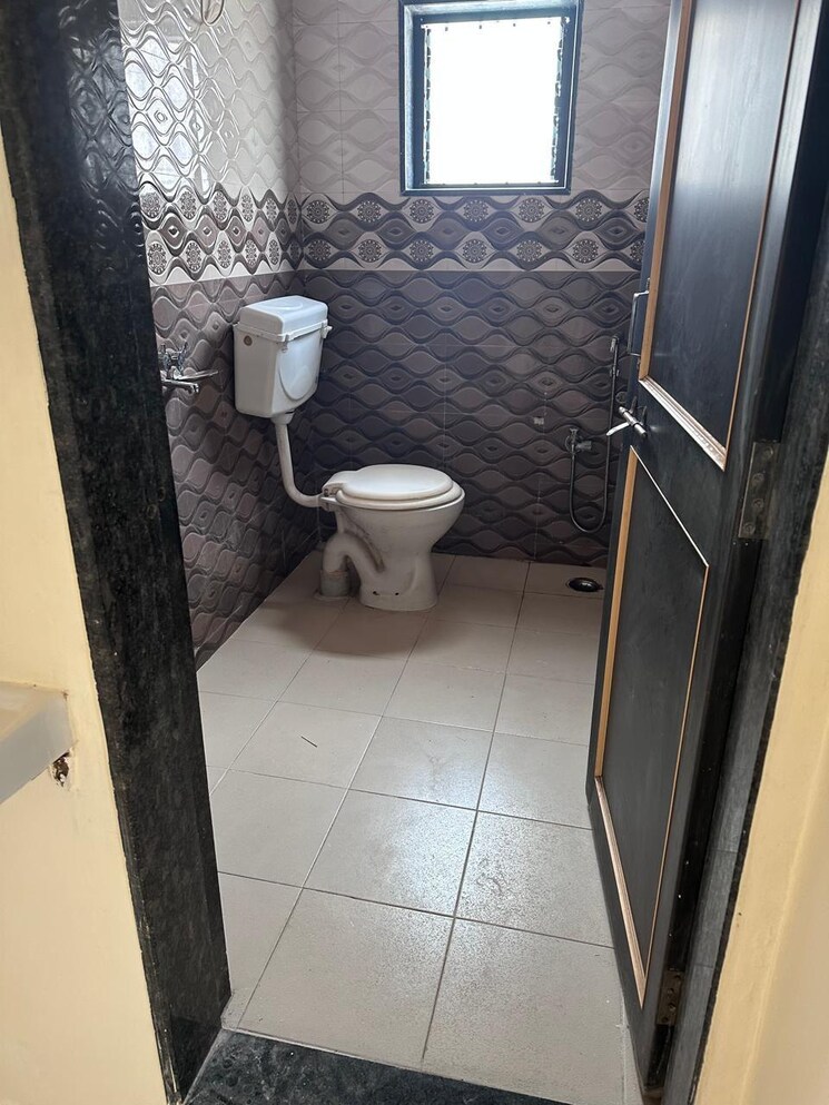 Bathroom, akshay-apartments-wadgaon-sheri 2 Bedroom 980 Sq.Ft. Apartment In Wadgaon Sheri Pune 9722069