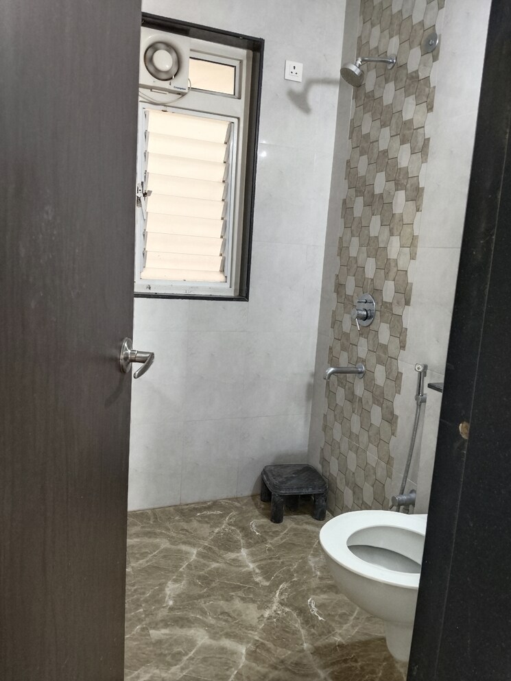 Bathroom, punawale 2 Bedroom 1220 Sq.Ft. Apartment In Punawale Pune 9722074