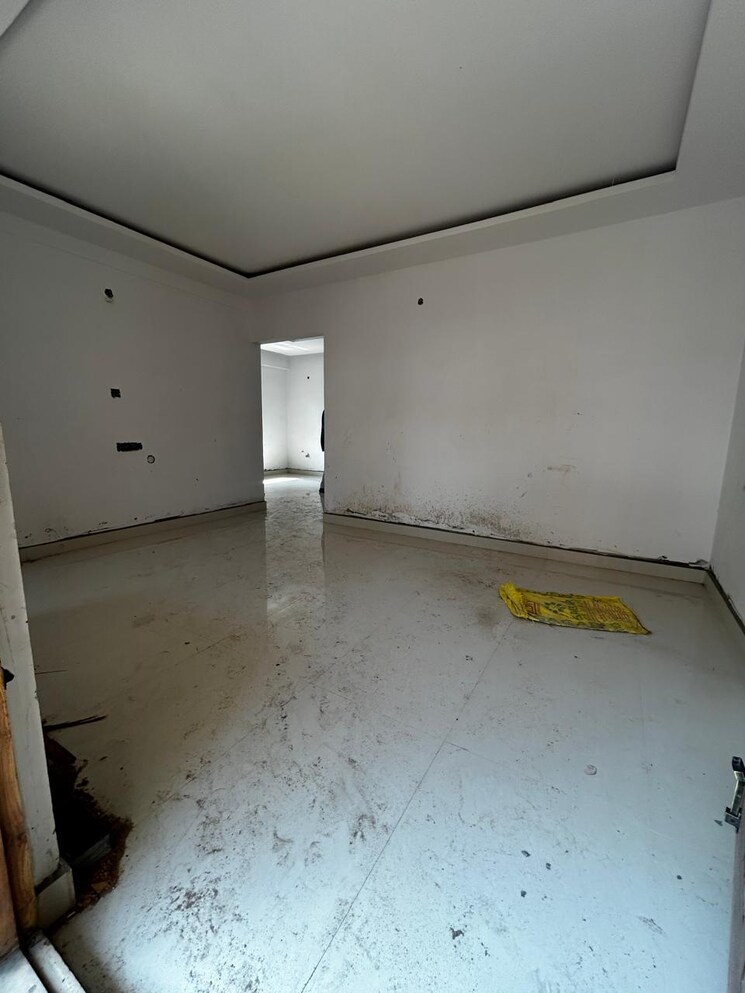 Room, seethammadhara 3 Bedroom 1500 Sq.Ft. Apartment In Seethammadhara Vizag 9722089