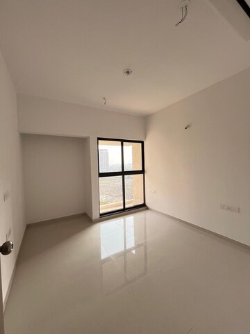 Room in 2.5 BHK Apartment at Lodha Palava Downtown, Dombivli East – for Sale