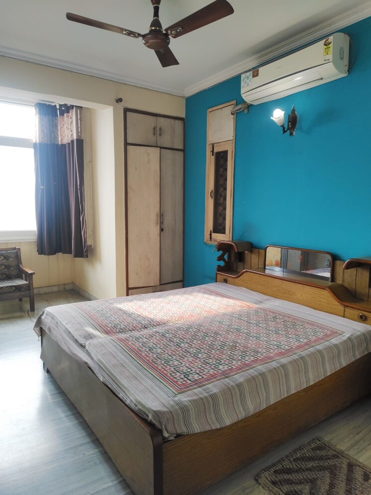 Bedroom, shanti-kunj-noida 2 Bedroom 1650 Sq.Ft. Independent House In Sector 61 Noida 9722165