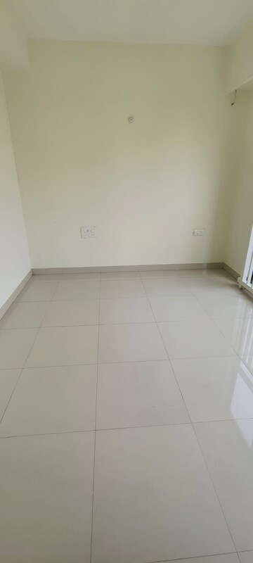 Bathroom in 2 BHK Apartment at Dynamix Divum, Malad East – for Rent