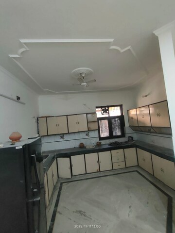 Kitchen in 3 BHK Independent House at Sector 34 – for Rent