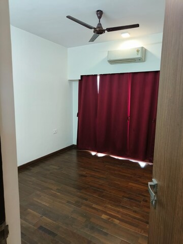 Room in 1 BHK Apartment at Omkar Meridia, Kurla West – for Rent