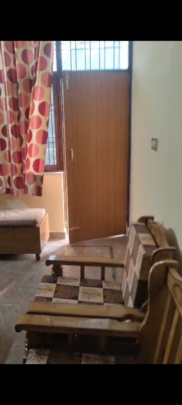 2 BHK Builder Floor For Rent in RWA Apartments Sector 72, Sector 72