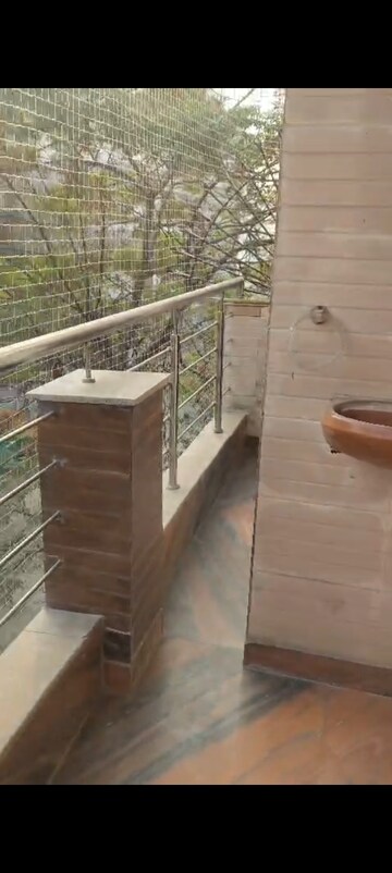 Balcony in 2 BHK Builder Floor at RWA Apartments Sector 72, Sector 72 – for Rent