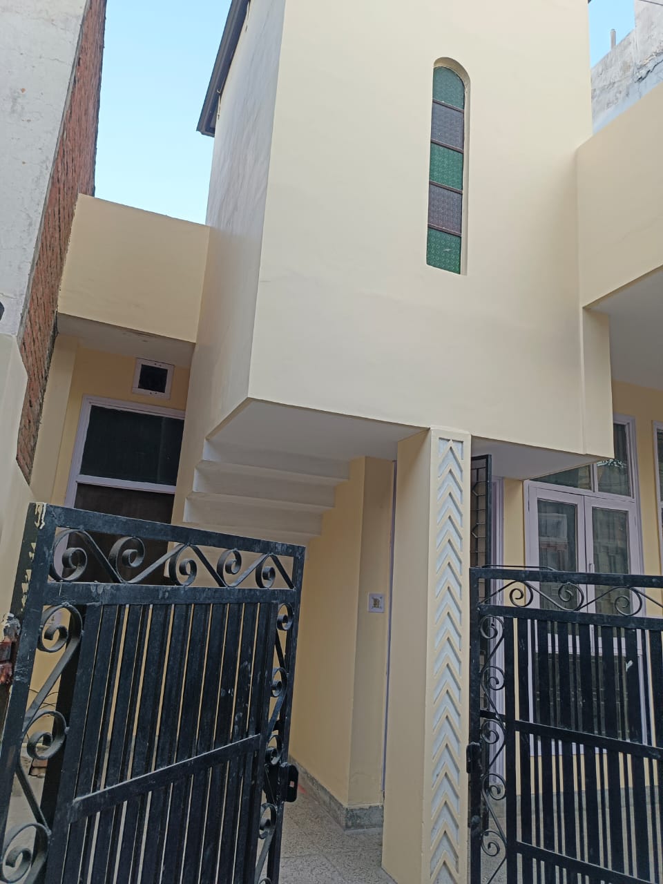 2 BHK 112 Sq.Mt. Independent House in RWA Apartments