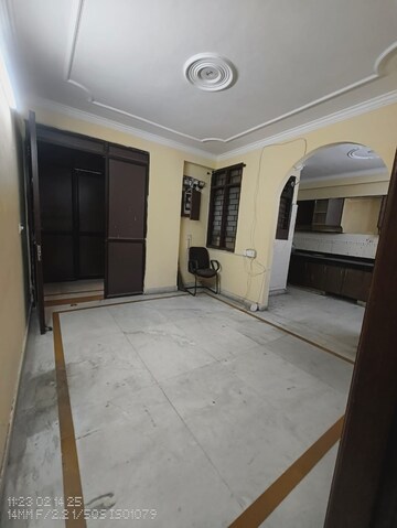 Parking in 2 BHK Builder Floor at Saket – for Rent