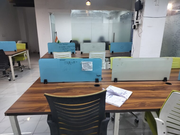 Team Area, sector 63 Commercial Office Space 1500 Sq.Ft. In Sector 63 Noida 9722263