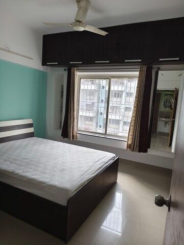 Bedroom in 2 BHK Apartment at Vishal View, Wadgaon Sheri – for Rent