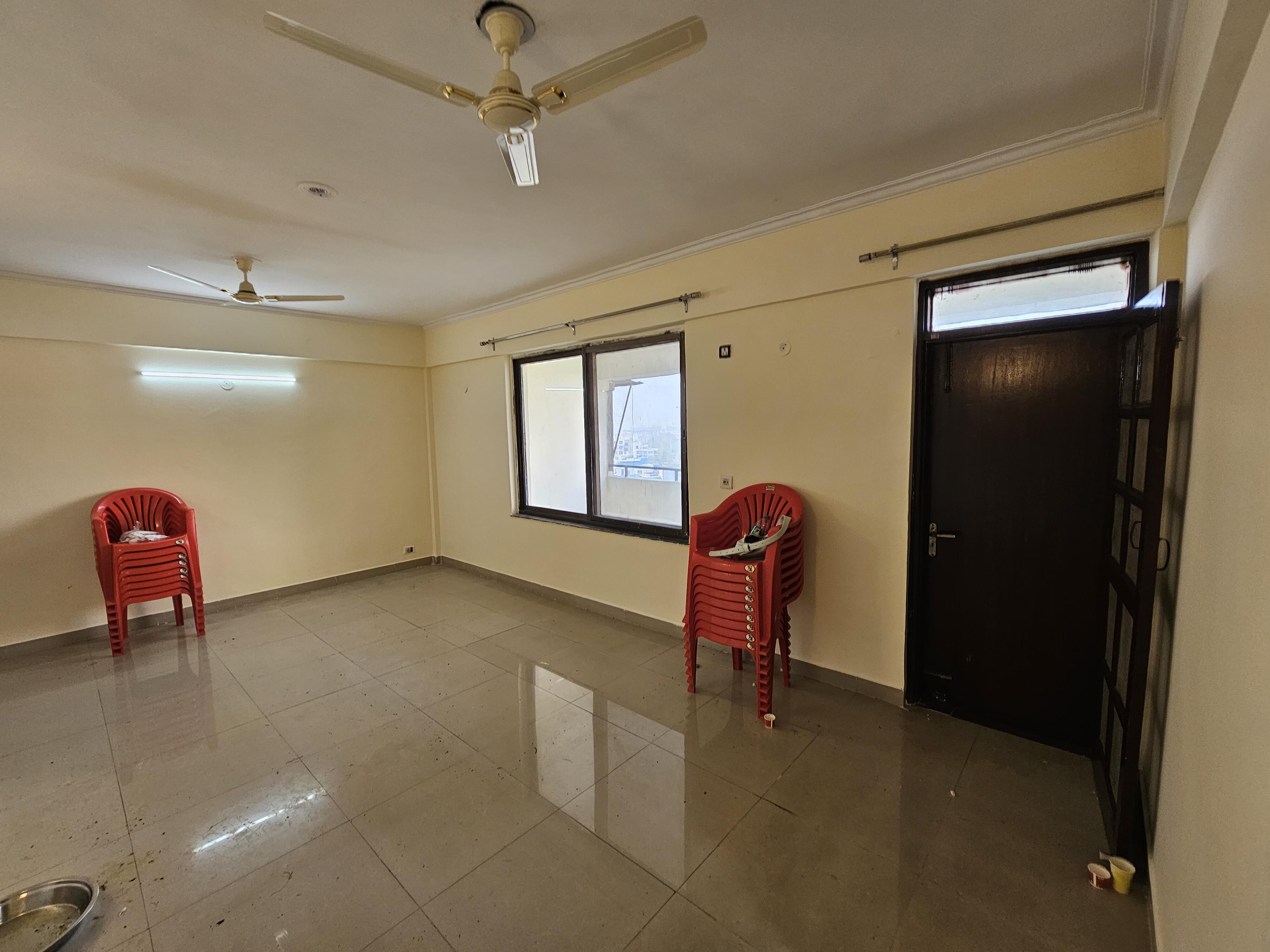 4 BHK + Servant Room 2400 Sq.Ft. Apartment in AWHO Township Gurjinder Vihar
