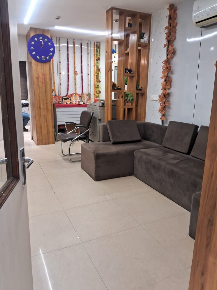 Living Room, sector 18 Commercial Office Space 1200 Sq.Ft. In Sector 18 Chandigarh 9722288