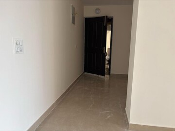 Room in 2 BHK Apartment at JM Florence, Tech Zone 4 Greater Noida – for Rent