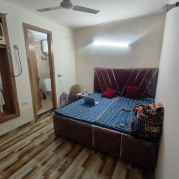 Bedroom in 1 BHK Builder Floor at Malviya Nagar – for Rent