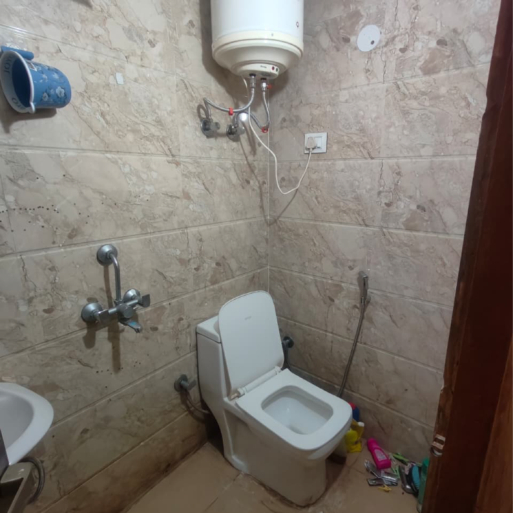 Bathroom, malviya nagar 1 Bedroom 600 Sq.Ft. Builder Floor In Malviya Nagar Delhi 9722297