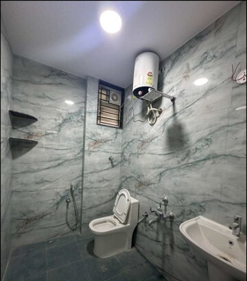 Bathroom in 3 BHK Apartment at Frazer Town – for Rent