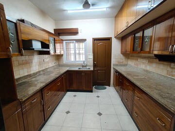Kitchen in 3.5 BHK Apartment at Ashok Nagar – for Rent