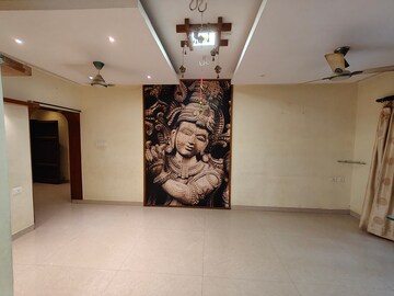 Furnished Amenities in 3.5 BHK Apartment at Ashok Nagar – for Rent