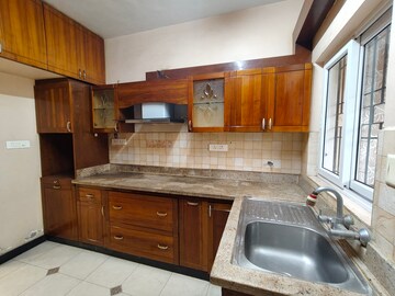 Kitchen in 3.5 BHK Apartment at Ashok Nagar – for Rent