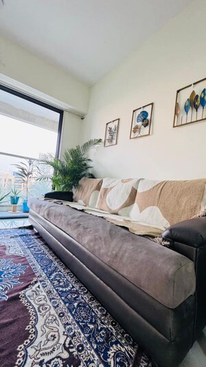 Room in  Pg at Goregaon East – for Rent